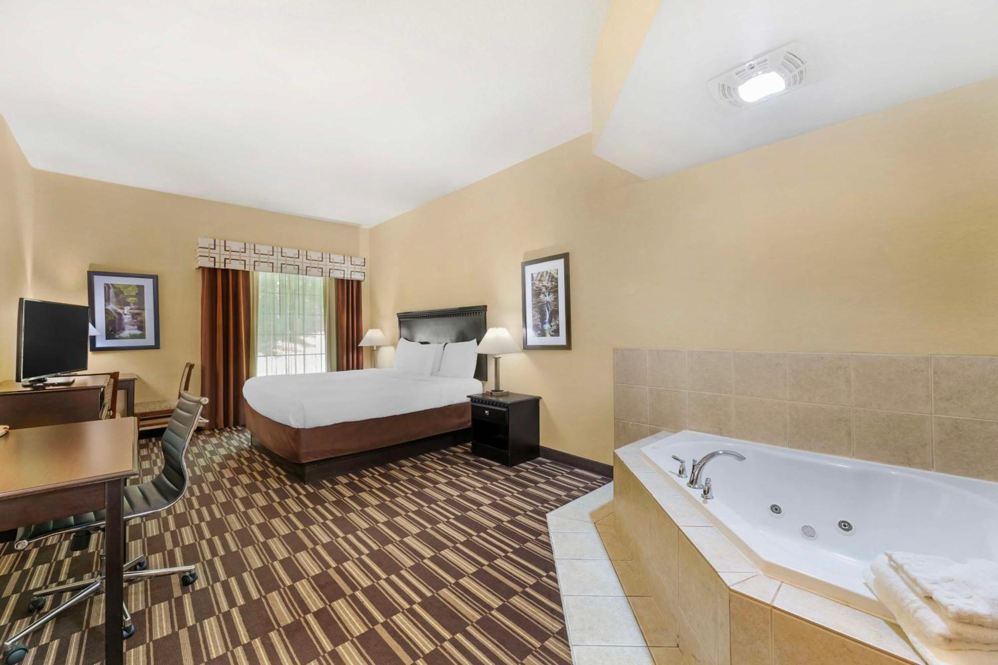 Best Western Plus Victor Inn & Suites Luaran gambar